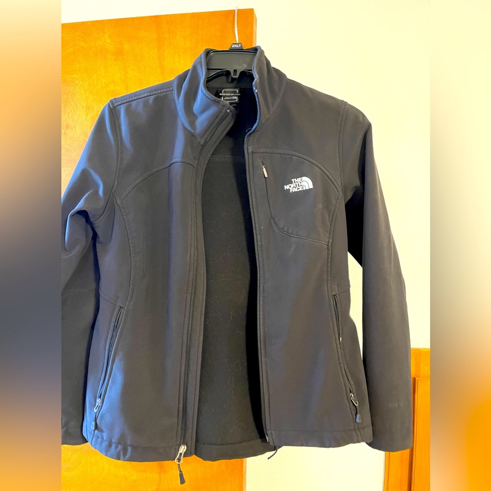 Black Womens size Medium North Face Jacket